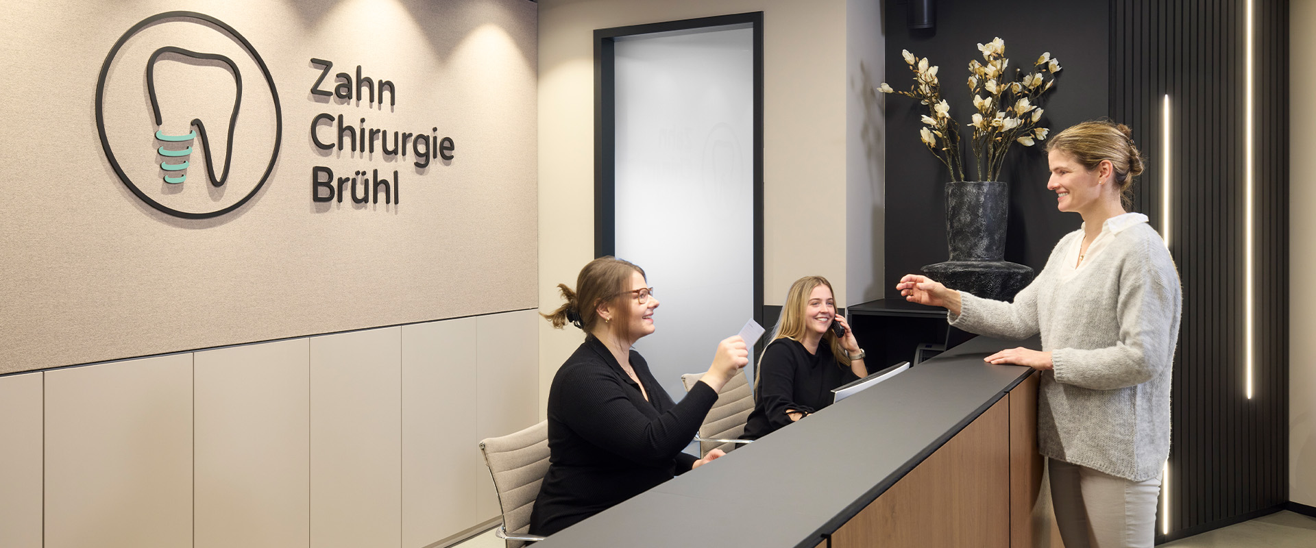 Zahnchirurgie Brühl, Dr. Blume, Dr. Engelke M.Sc.